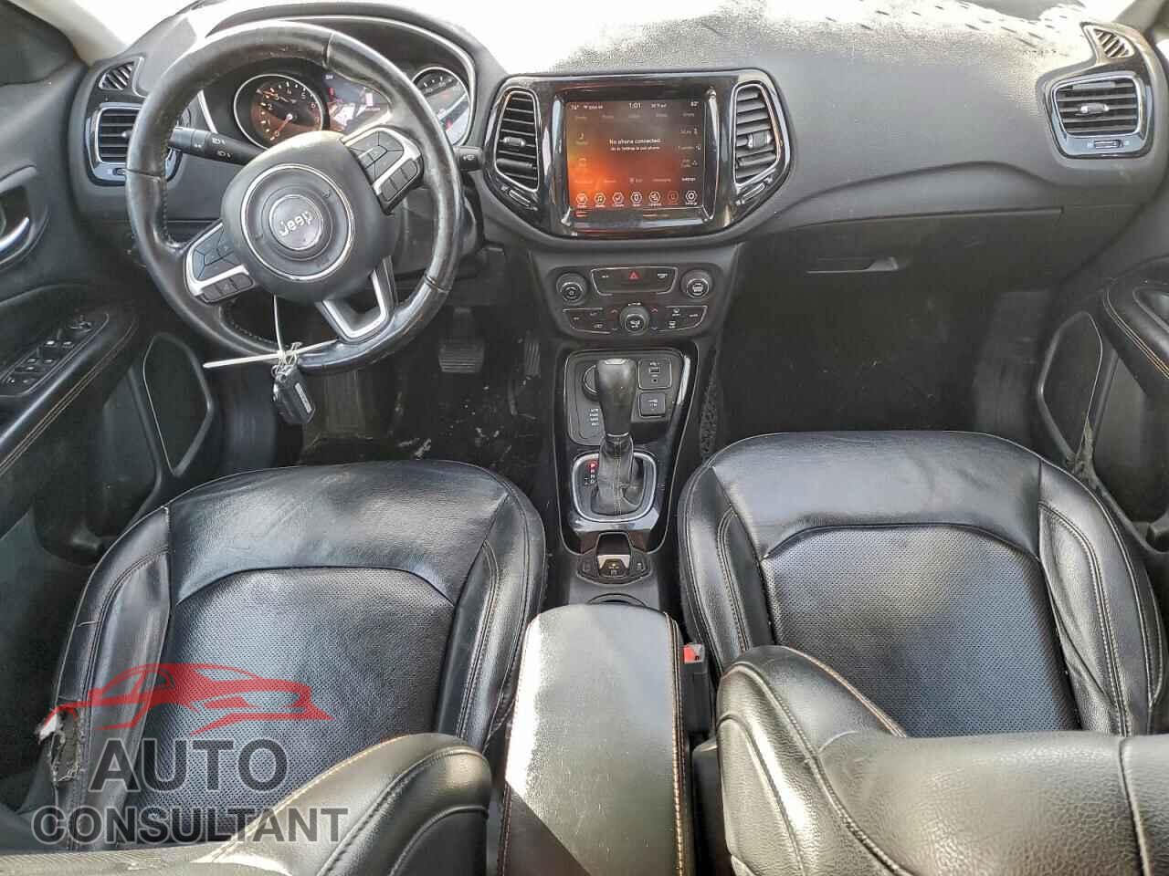 JEEP COMPASS 2020 - 3C4NJDCB7LT119548