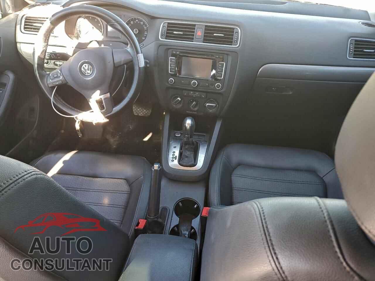 VOLKSWAGEN JETTA 2014 - 3VWL17AJ3EM376378