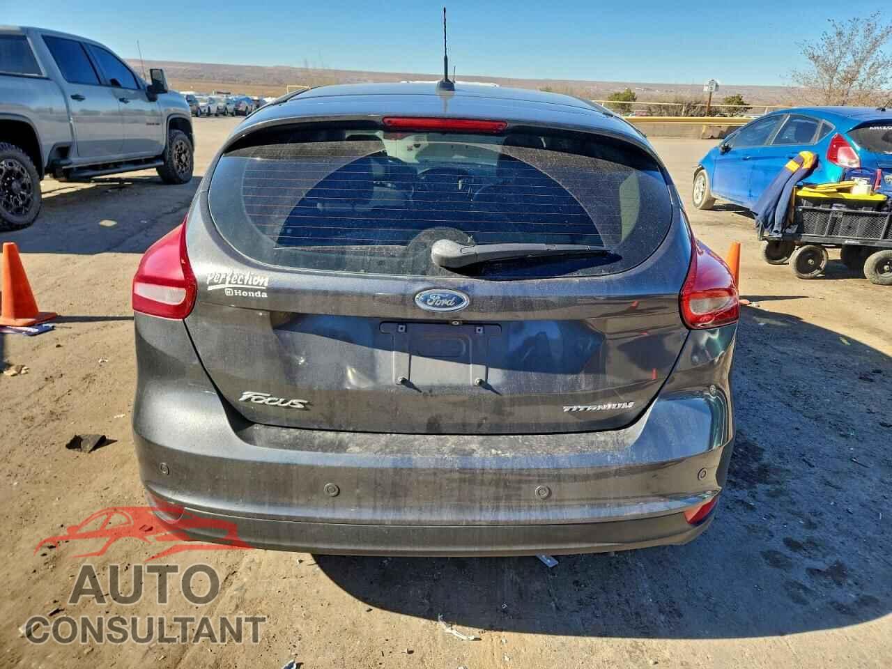 FORD FOCUS 2017 - 1FADP3N24HL287710