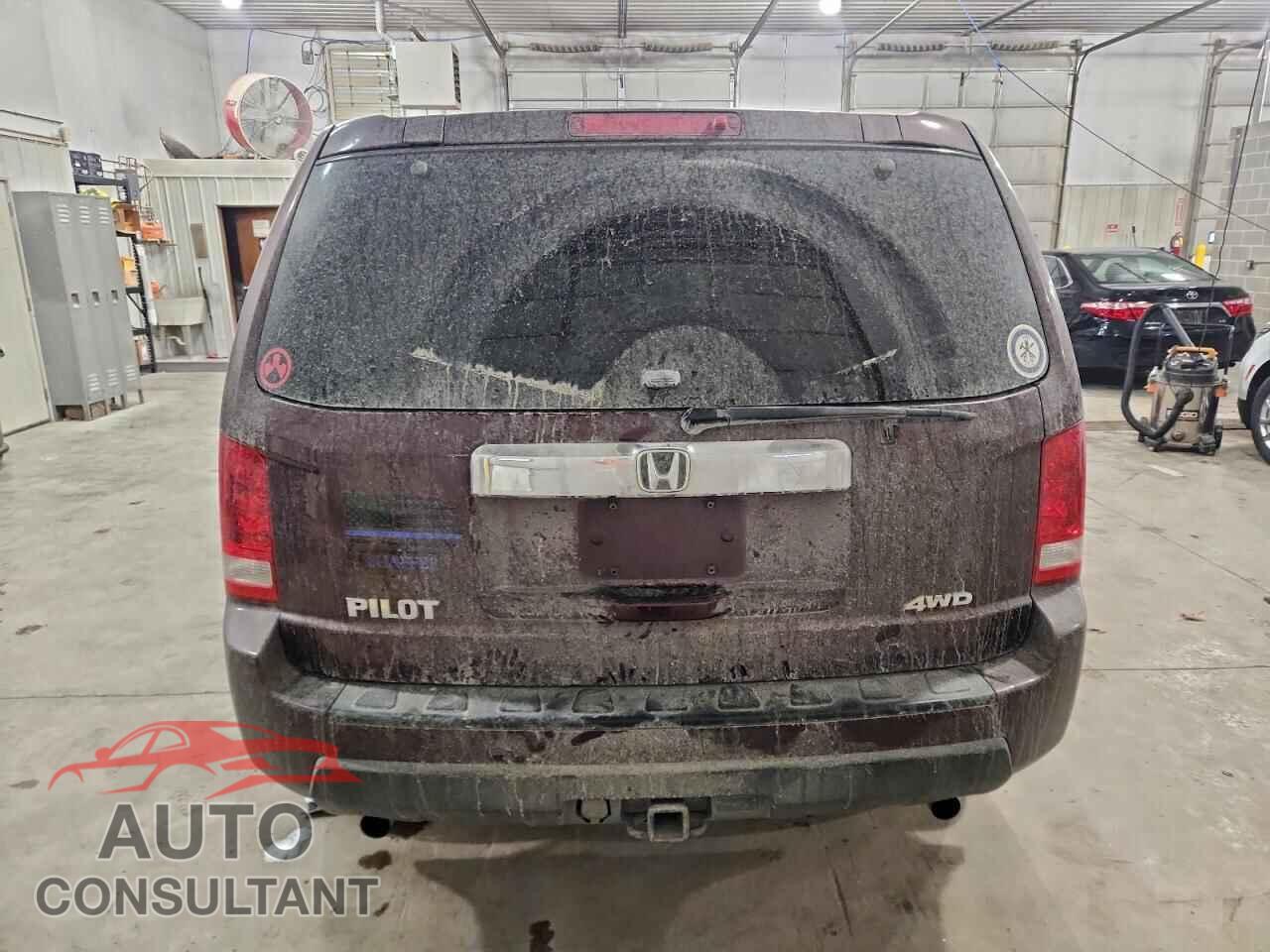 HONDA PILOT 2011 - 5FNYF4H23BB097925