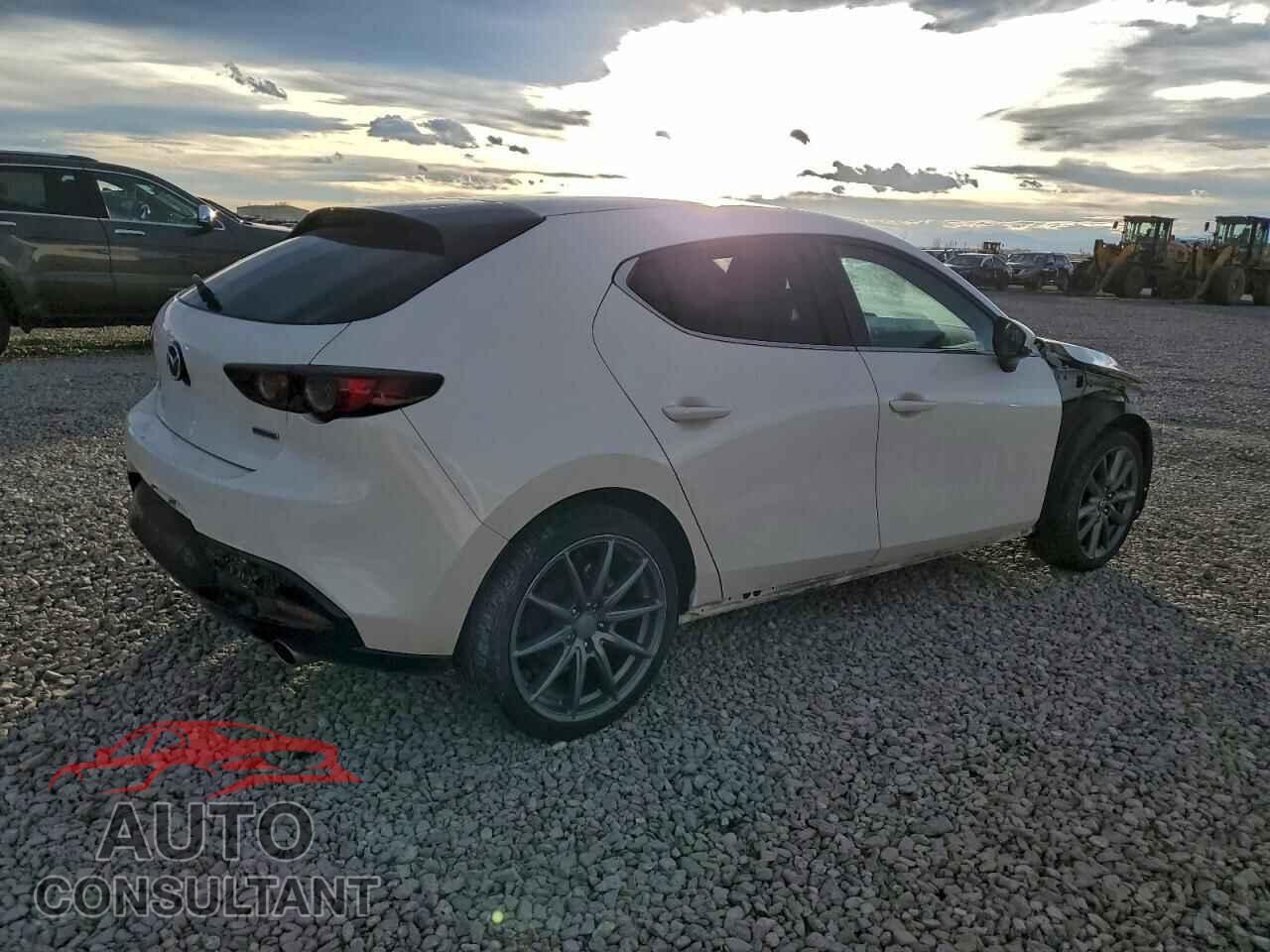 MAZDA 3 2021 - JM1BPBLL3M1402049