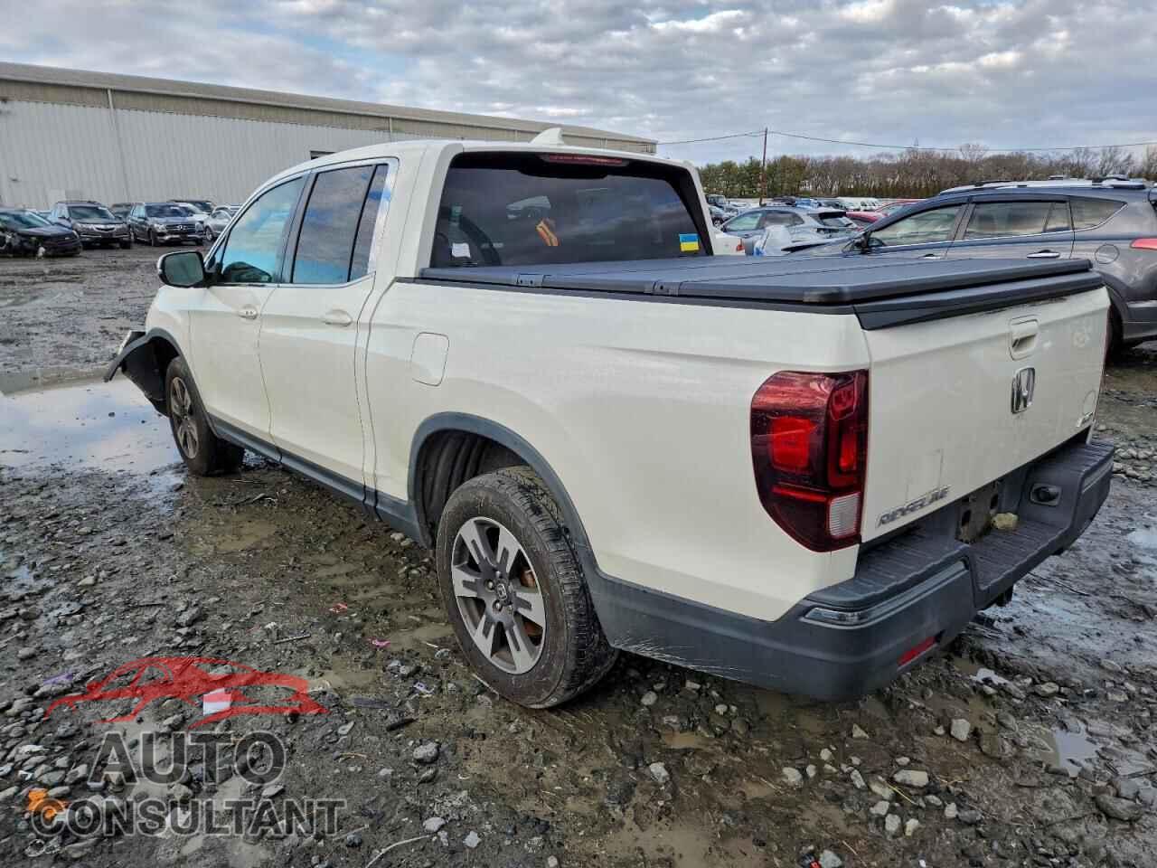 HONDA RIDGELINE 2018 - 5FPYK3F65JB008356