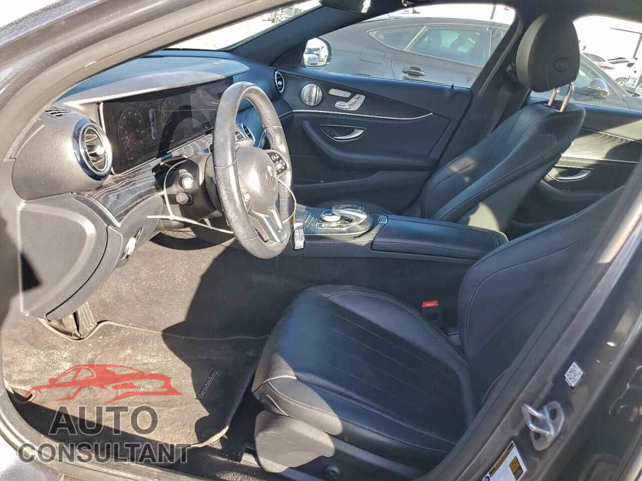 MERCEDES-BENZ E-CLASS 2020 - W1KZF8DB2LA763352