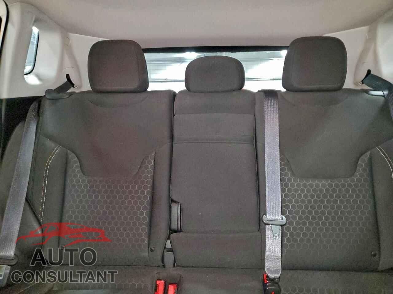 JEEP COMPASS 2017 - 3C4NJDAB3HT597010