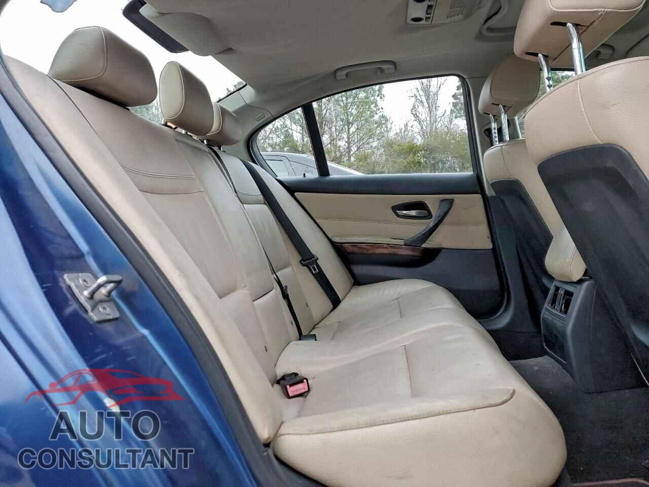 BMW 3 SERIES 2011 - WBAPH7C52BE850013