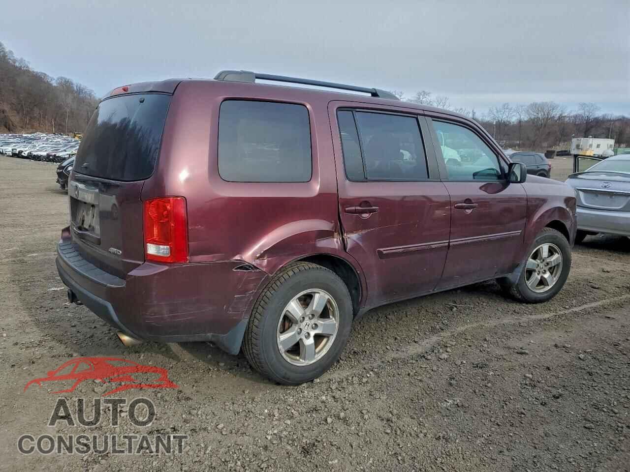 HONDA PILOT 2011 - 5FNYF4H55BB018748