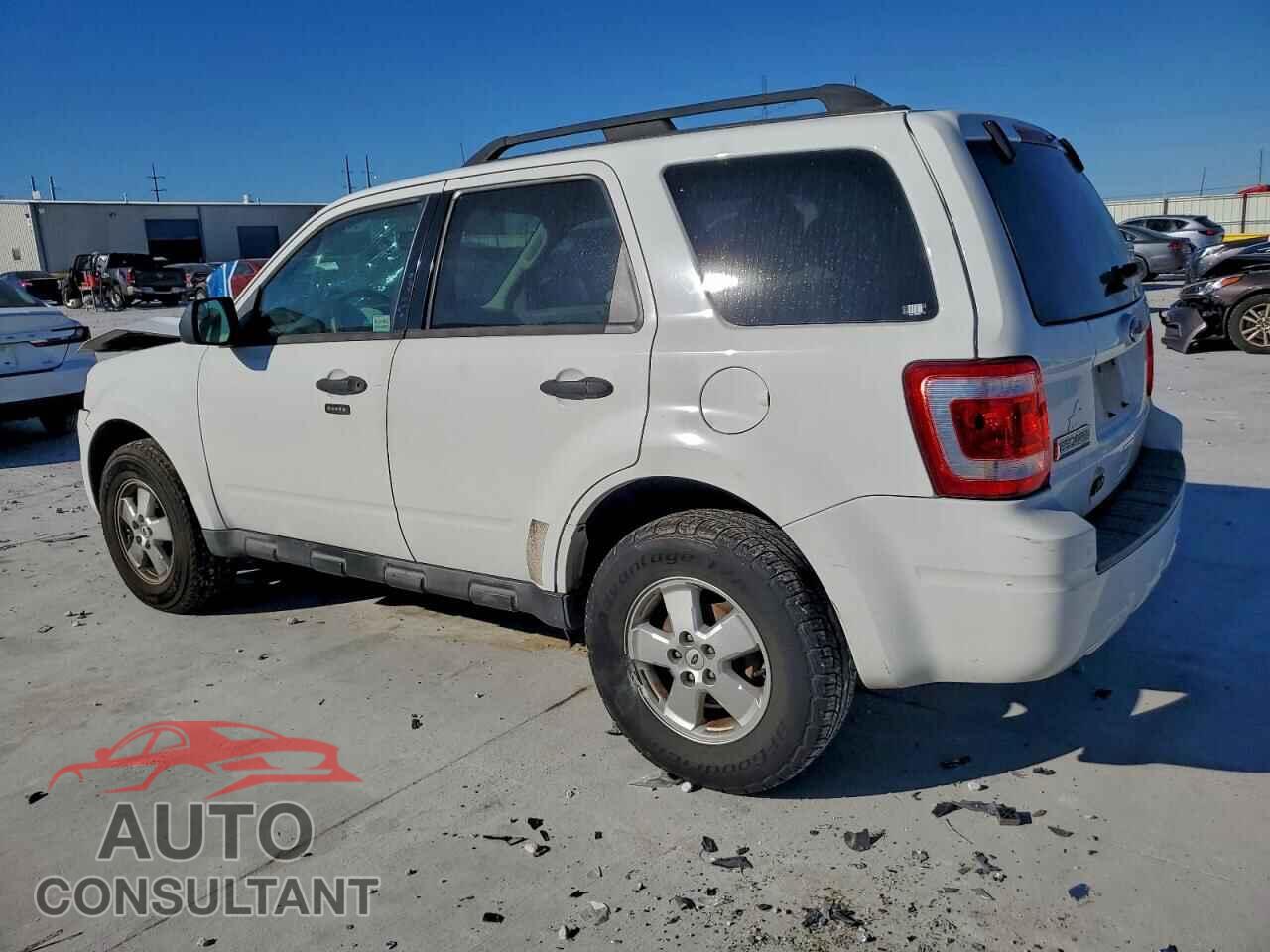 FORD ESCAPE 2011 - 1FMCU9D71BKC38150