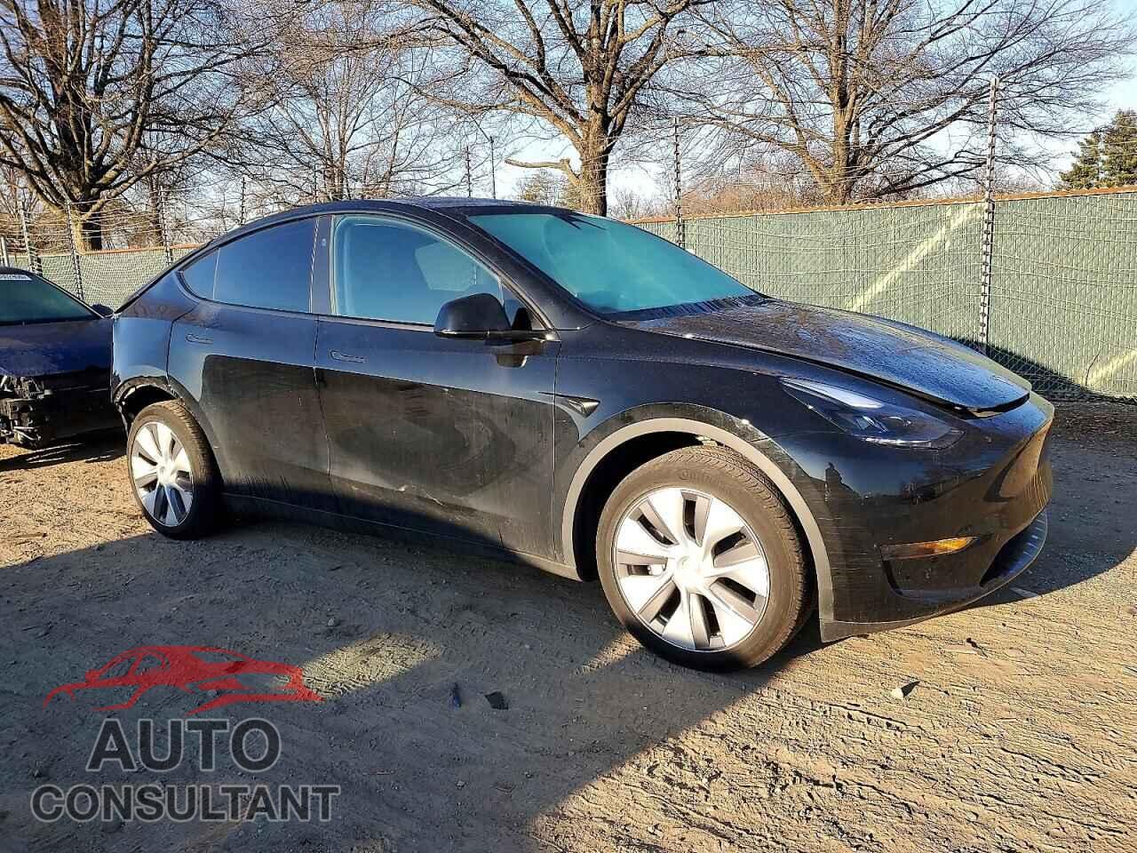 TESLA MODEL Y 2024 - 7SAYGDED5RF091995