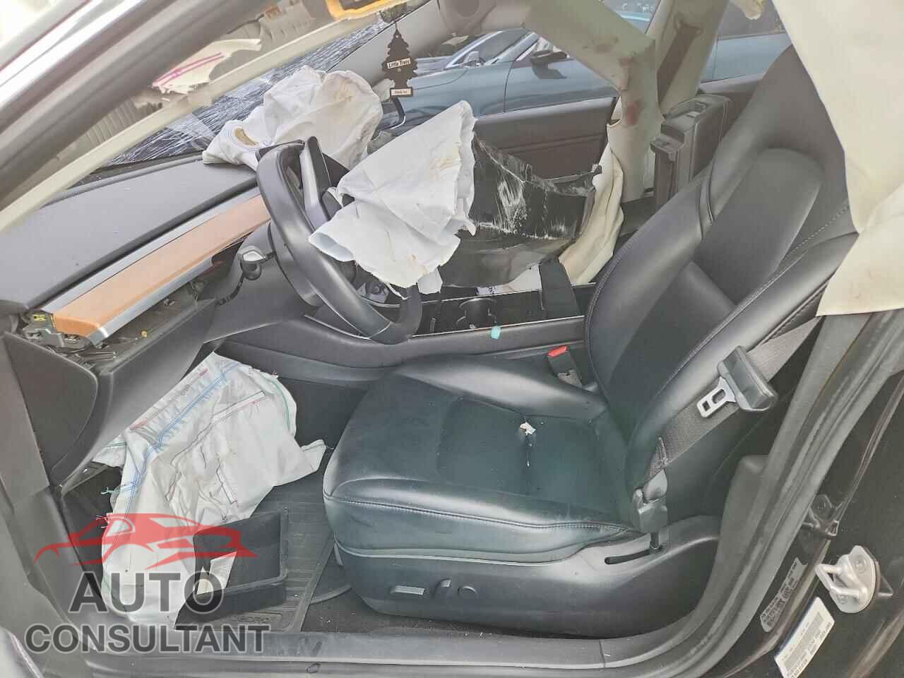 TESLA MODEL 3 2018 - 5YJ3E1EA7JF165648