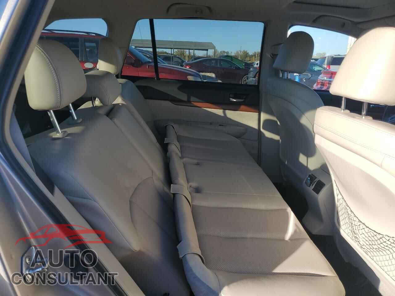 SUBARU OUTBACK 2014 - 4S4BRCLC3E3208977