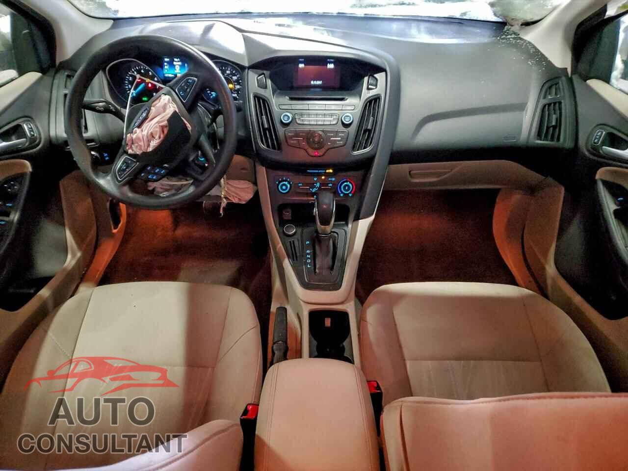 FORD FOCUS 2017 - 1FADP3F20HL214011