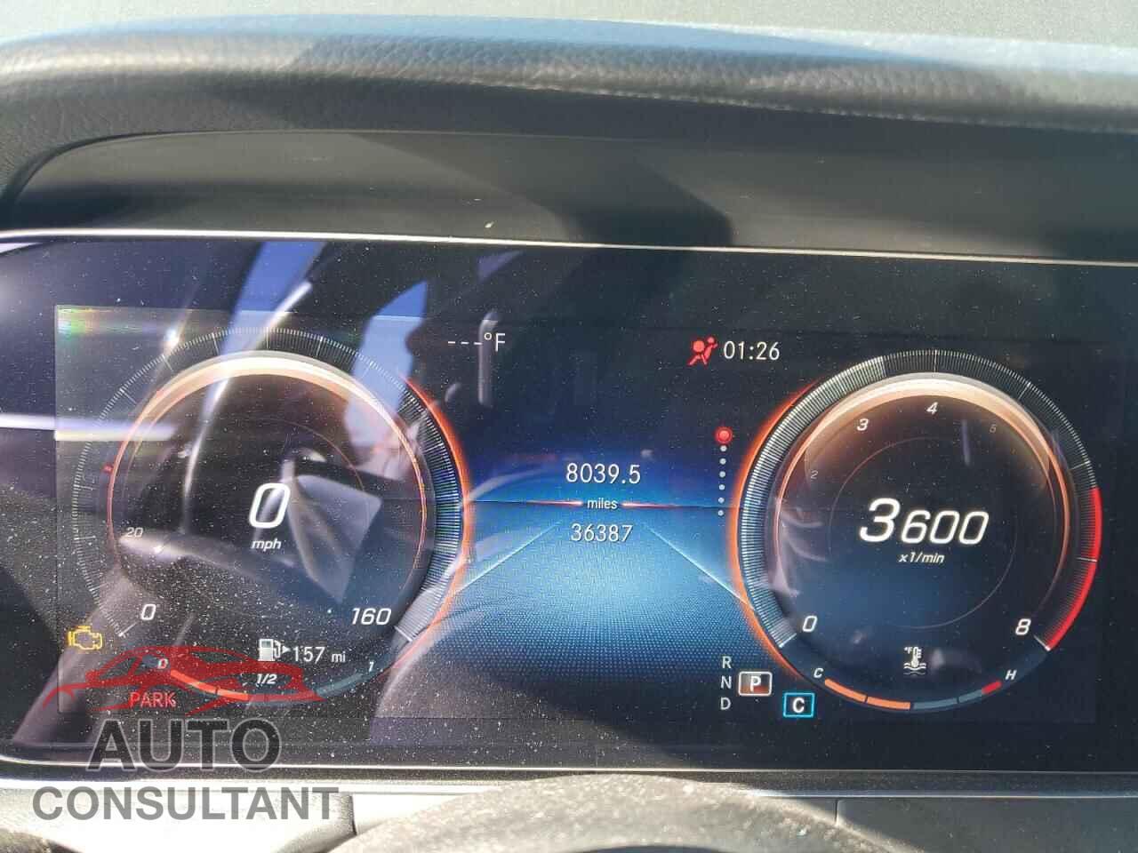 MERCEDES-BENZ E-CLASS 2022 - W1KZF8DB0NB096018