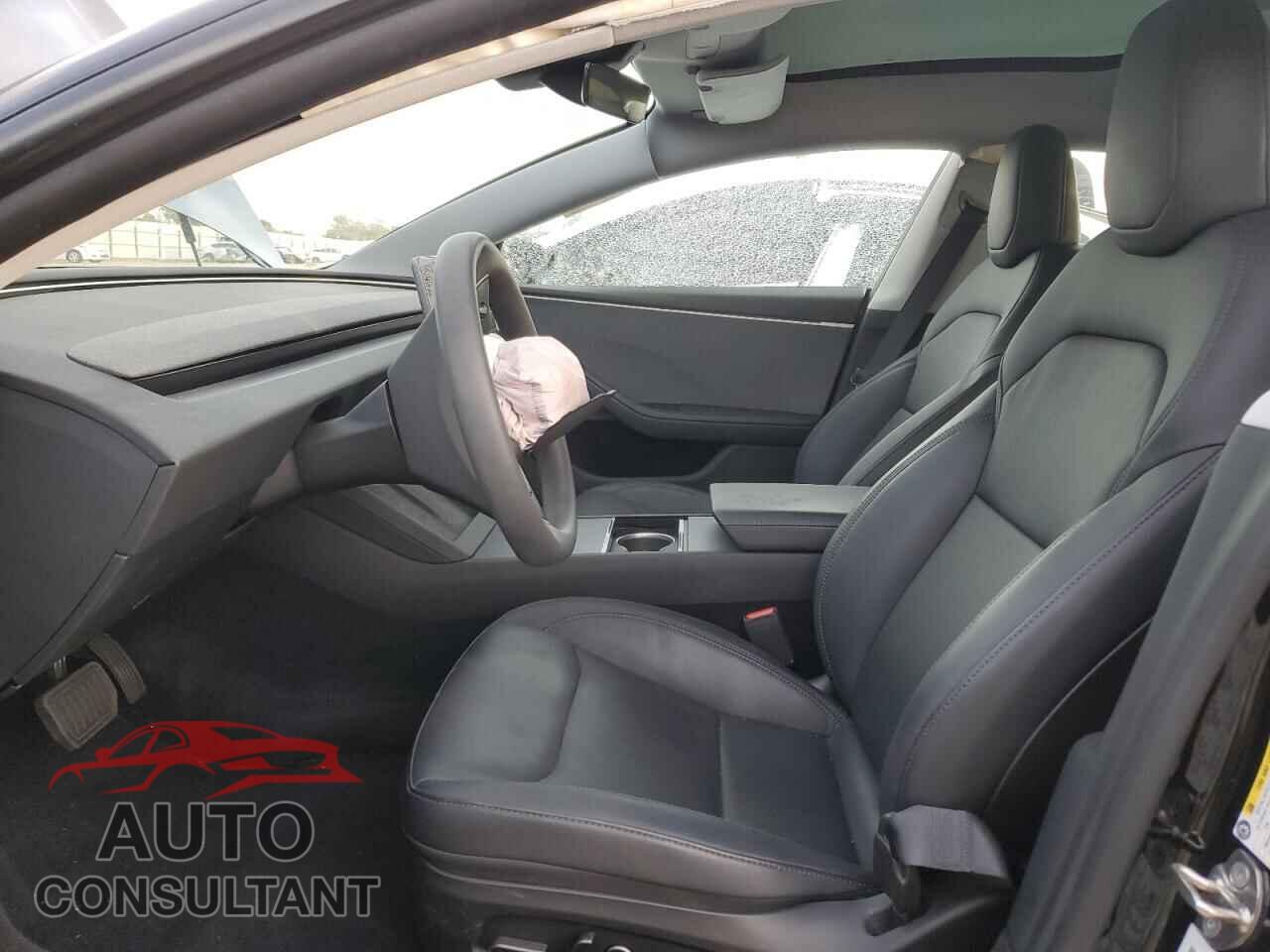 TESLA MODEL 3 2024 - 5YJ3E1EA4RF785028