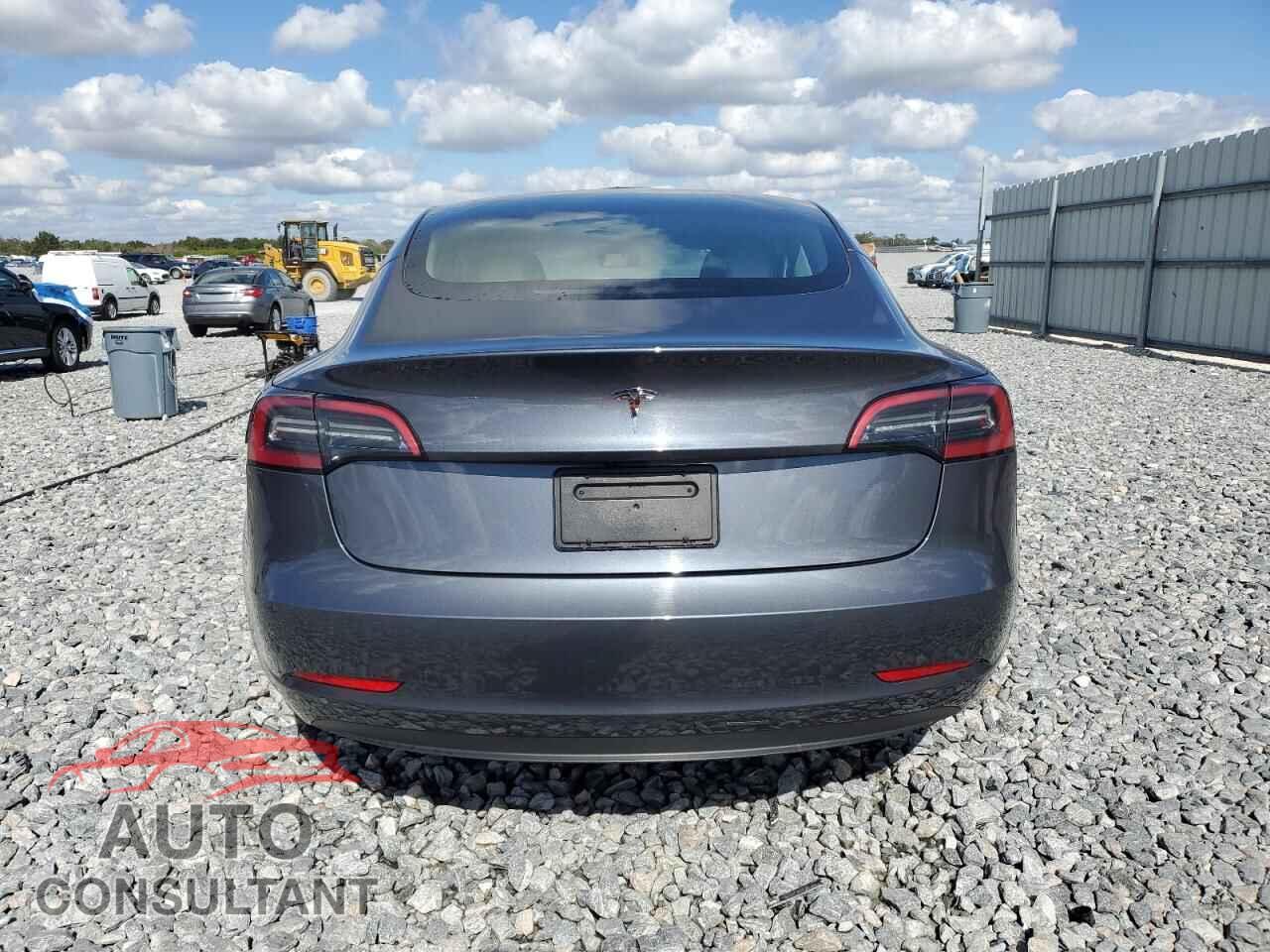 TESLA MODEL 3 2023 - 5YJ3E1EA8PF658747