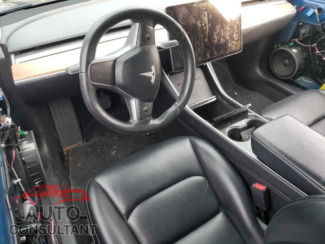 TESLA MODEL 3 2019 - 5YJ3E1EB6KF387771
