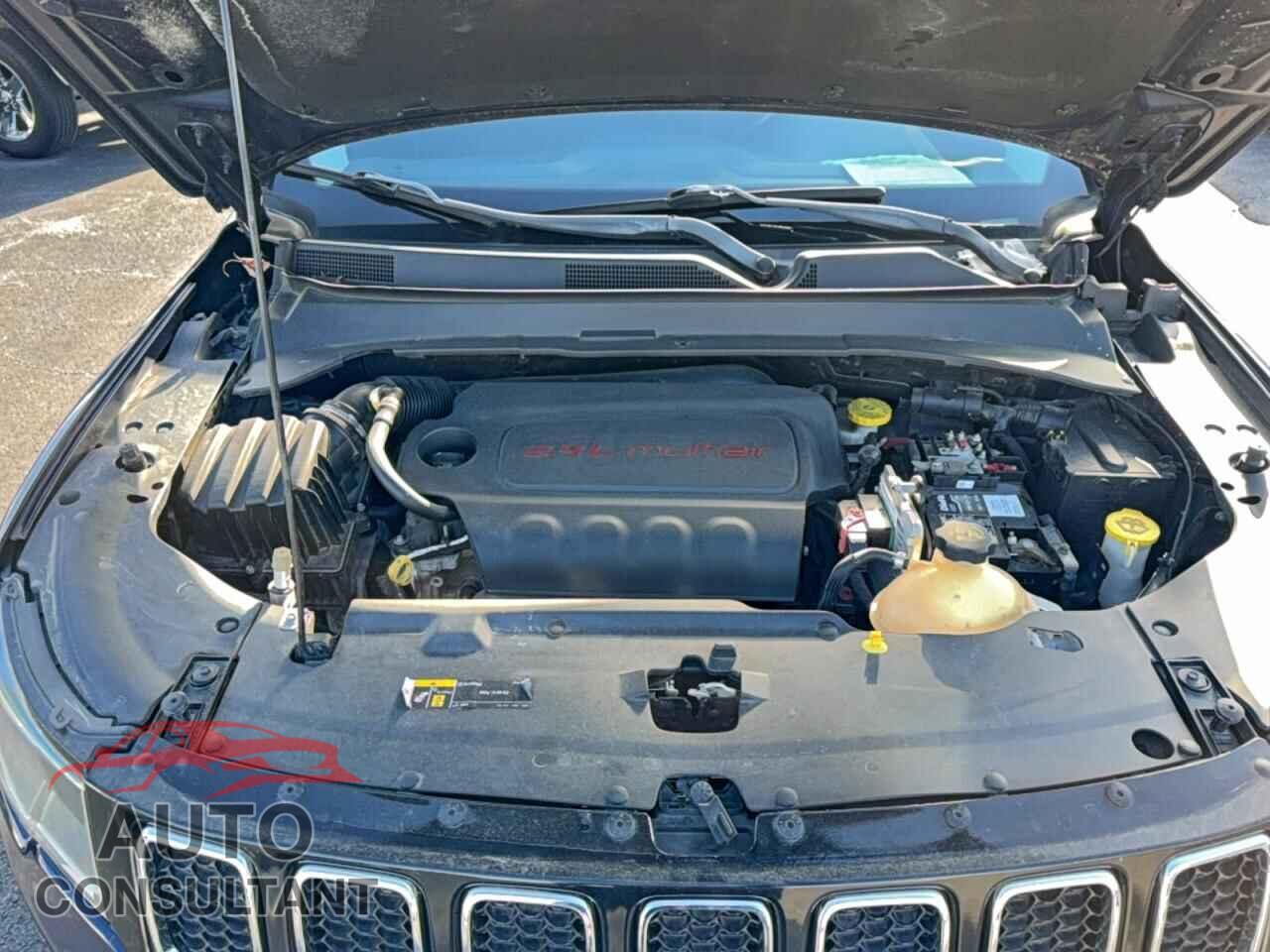 JEEP COMPASS 2019 - 3C4NJDAB3KT601077