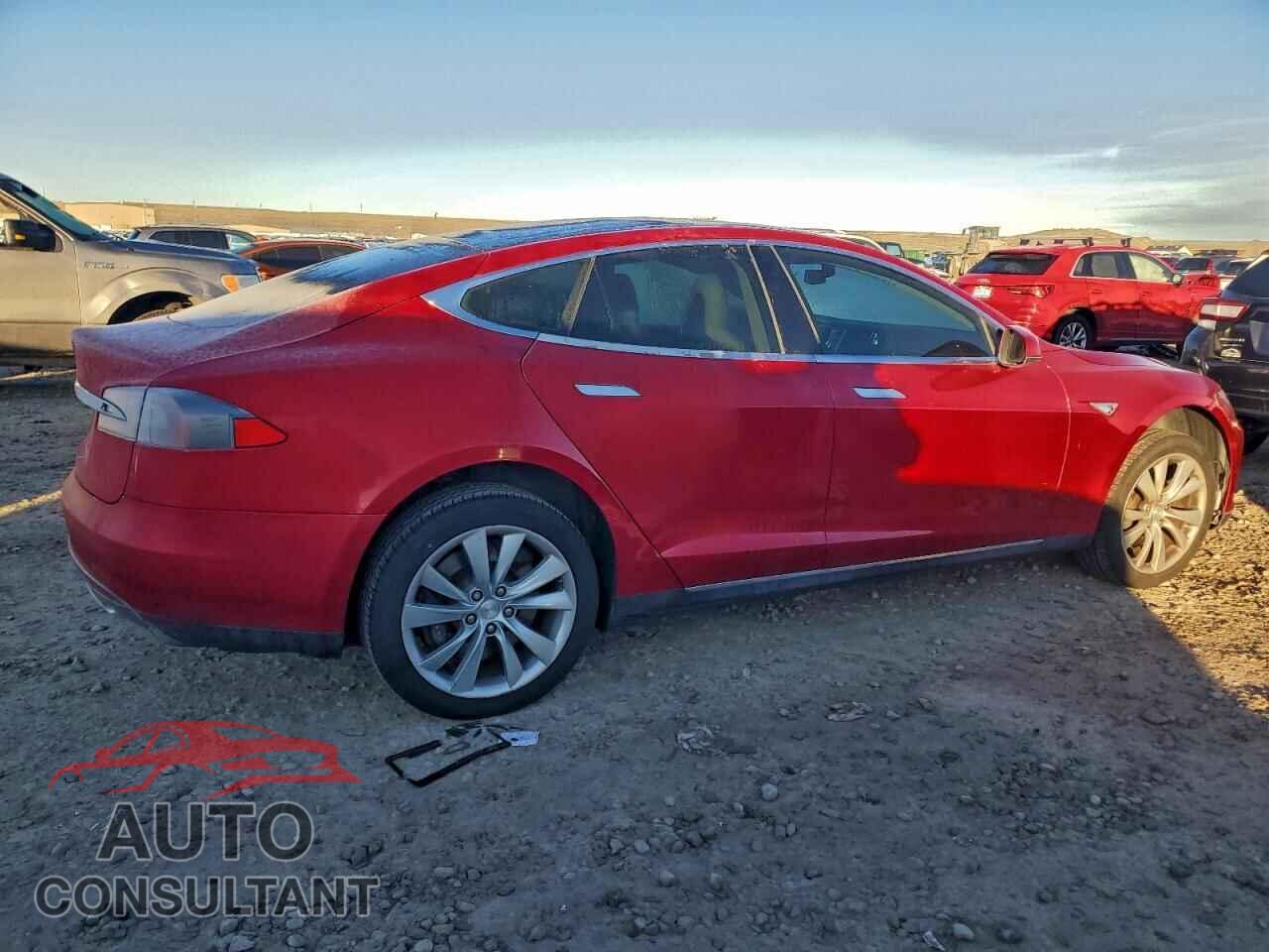 TESLA MODEL S 2014 - 5YJSA1S14EFP33100