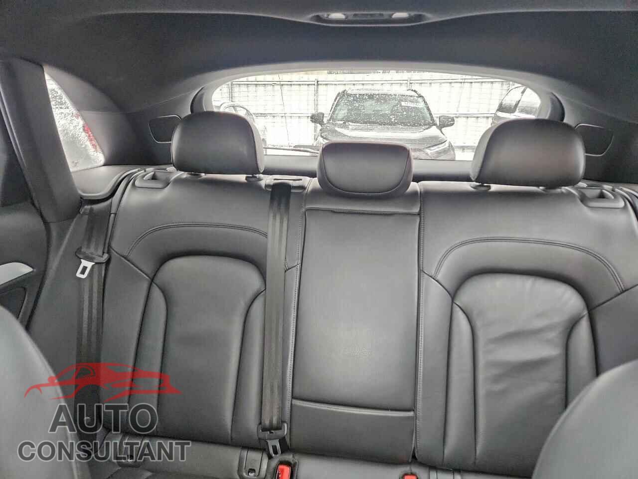 AUDI Q3 2018 - WA1JCCFS4JR024220