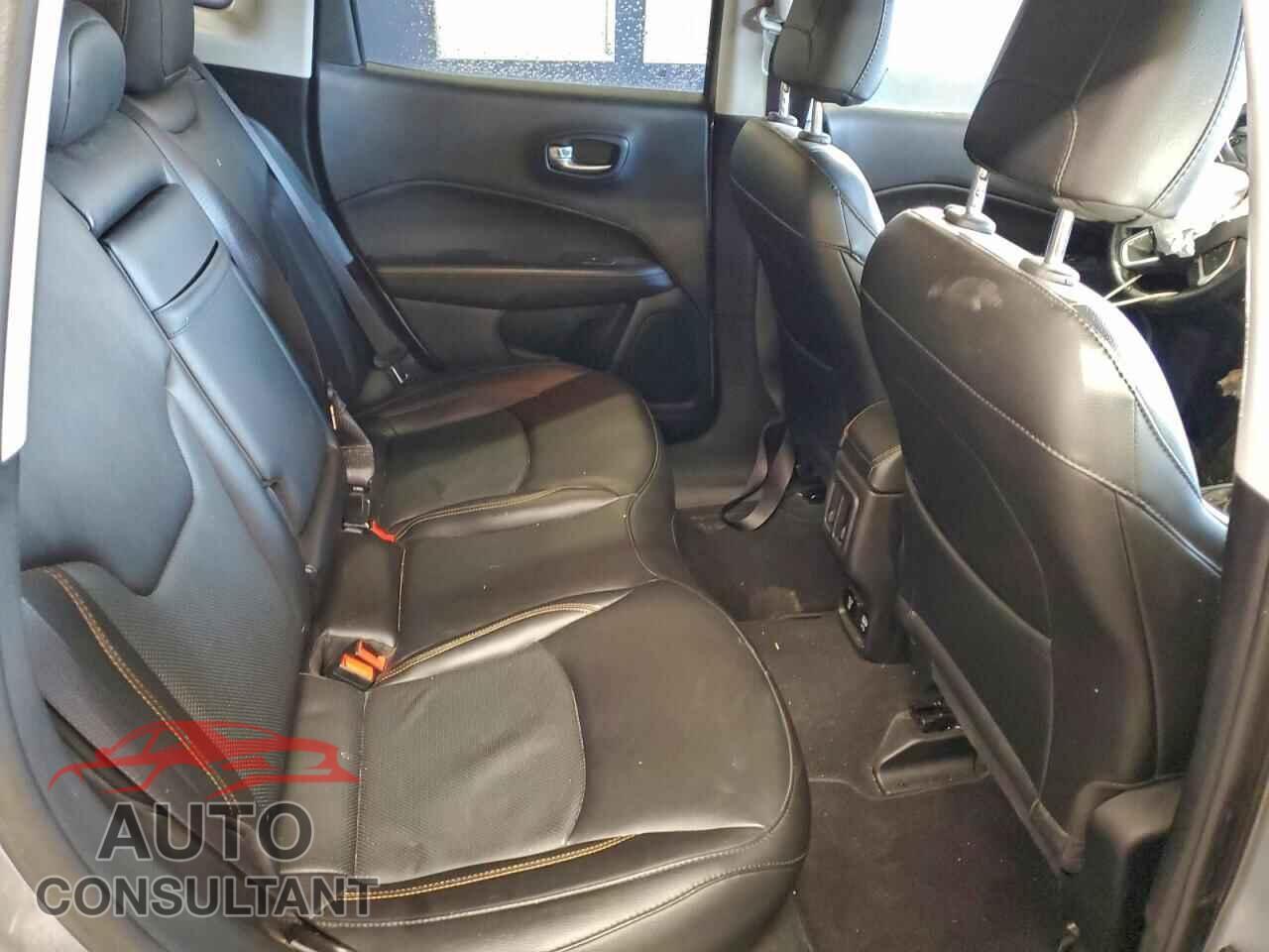 JEEP COMPASS 2019 - 3C4NJDCB7KT854187