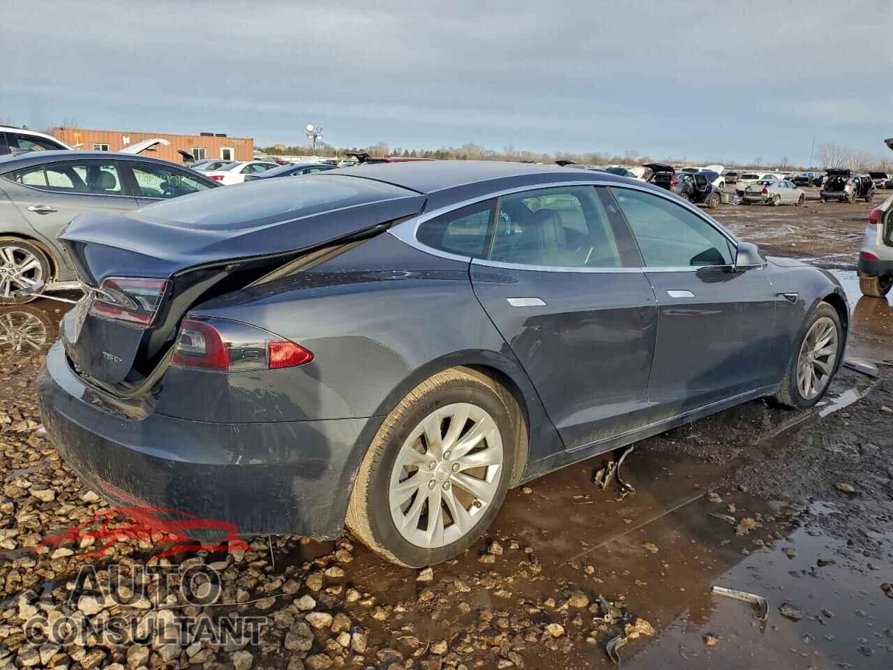 TESLA MODEL S 2018 - 5YJSA1E22JF286202