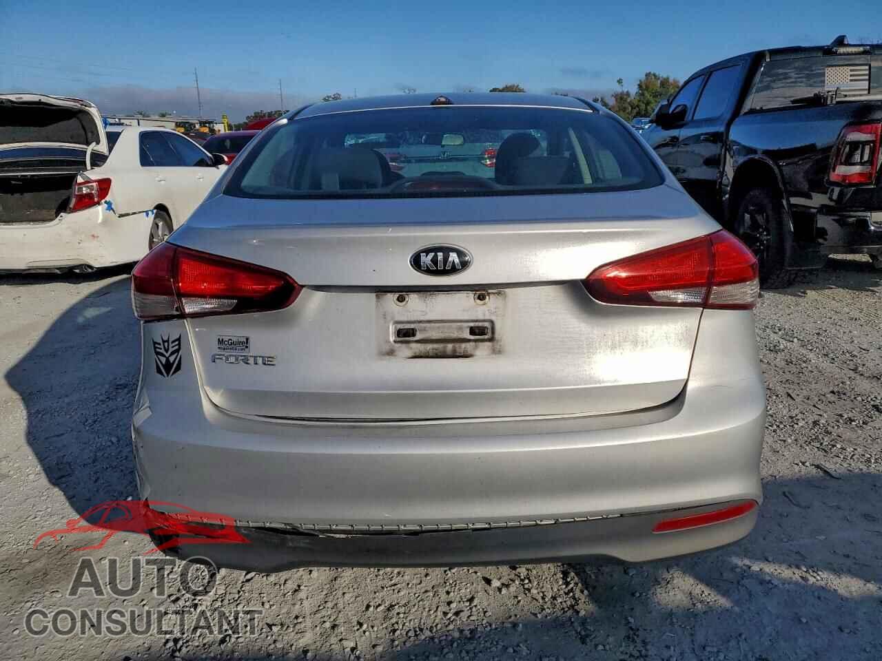 KIA FORTE 2017 - 3KPFK4A78HE013377