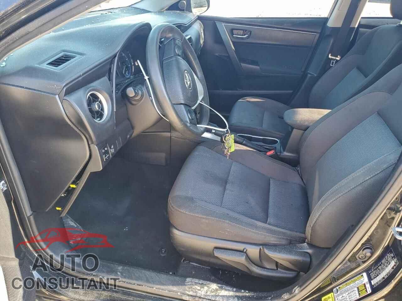 TOYOTA COROLLA 2017 - 2T1BURHE2HC869718