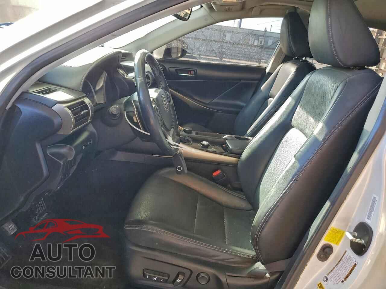 LEXUS IS 2014 - JTHBF1D20E5020489
