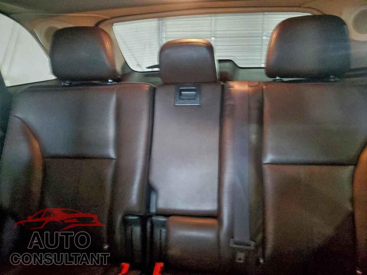 FORD EDGE 2011 - 2FMDK3KC3BBA24908