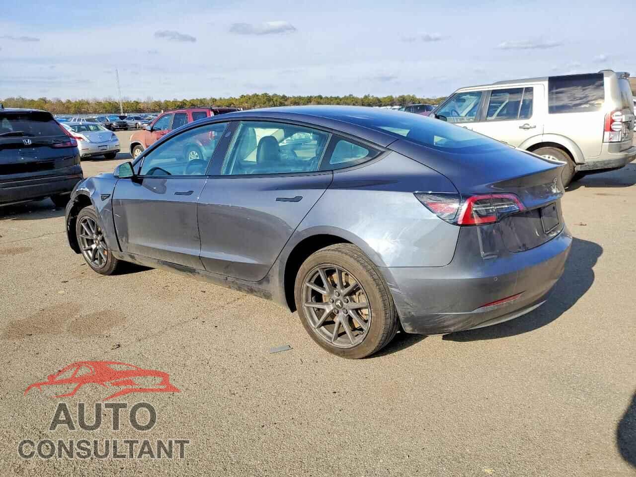 TESLA MODEL 3 2022 - 5YJ3E1EB2NF328219