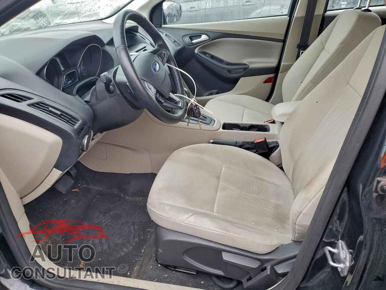 FORD FOCUS 2015 - 1FADP3F26FL305491