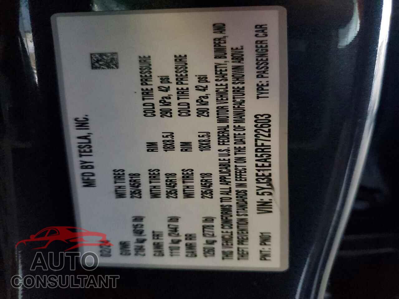 TESLA MODEL 3 2024 - 5YJ3E1EA5RF722603