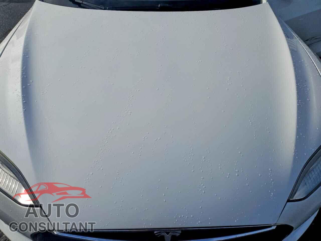 TESLA MODEL S 2013 - 5YJSA1CN2DFP14044