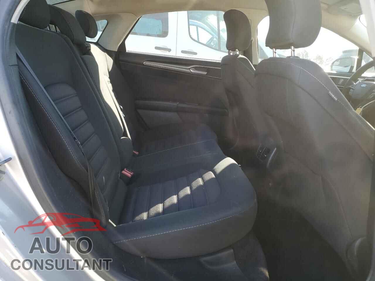 FORD FUSION 2017 - 3FA6P0LU5HR355302
