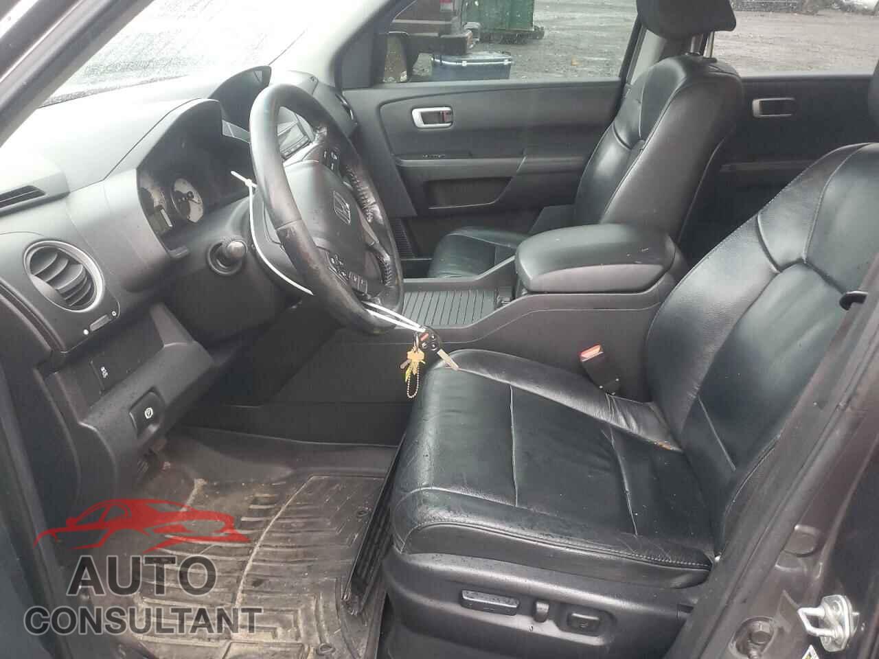 HONDA PILOT 2013 - 5FNYF4H50DB076561