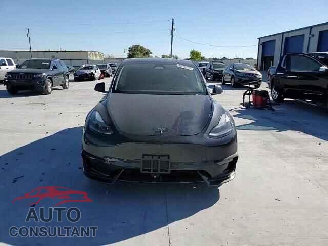 TESLA MODEL Y 2024 - 7SAYGDEEXRA242562
