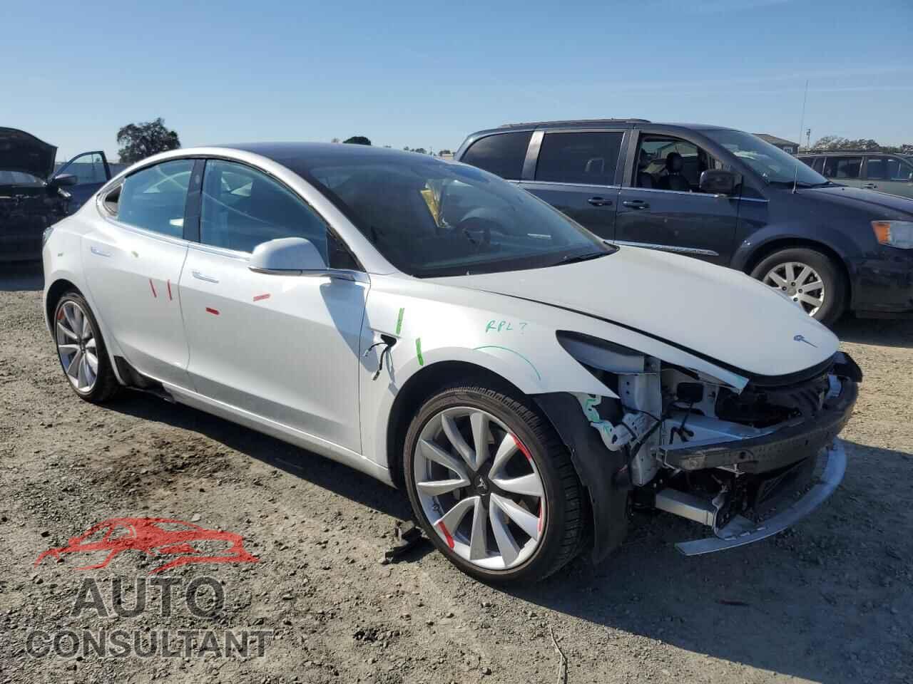 TESLA MODEL 3 2020 - 5YJ3E1EAXLF661630
