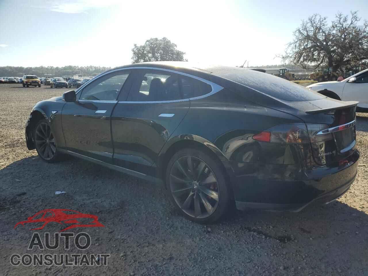 TESLA MODEL S 2013 - 5YJSA1DP5DFP13194