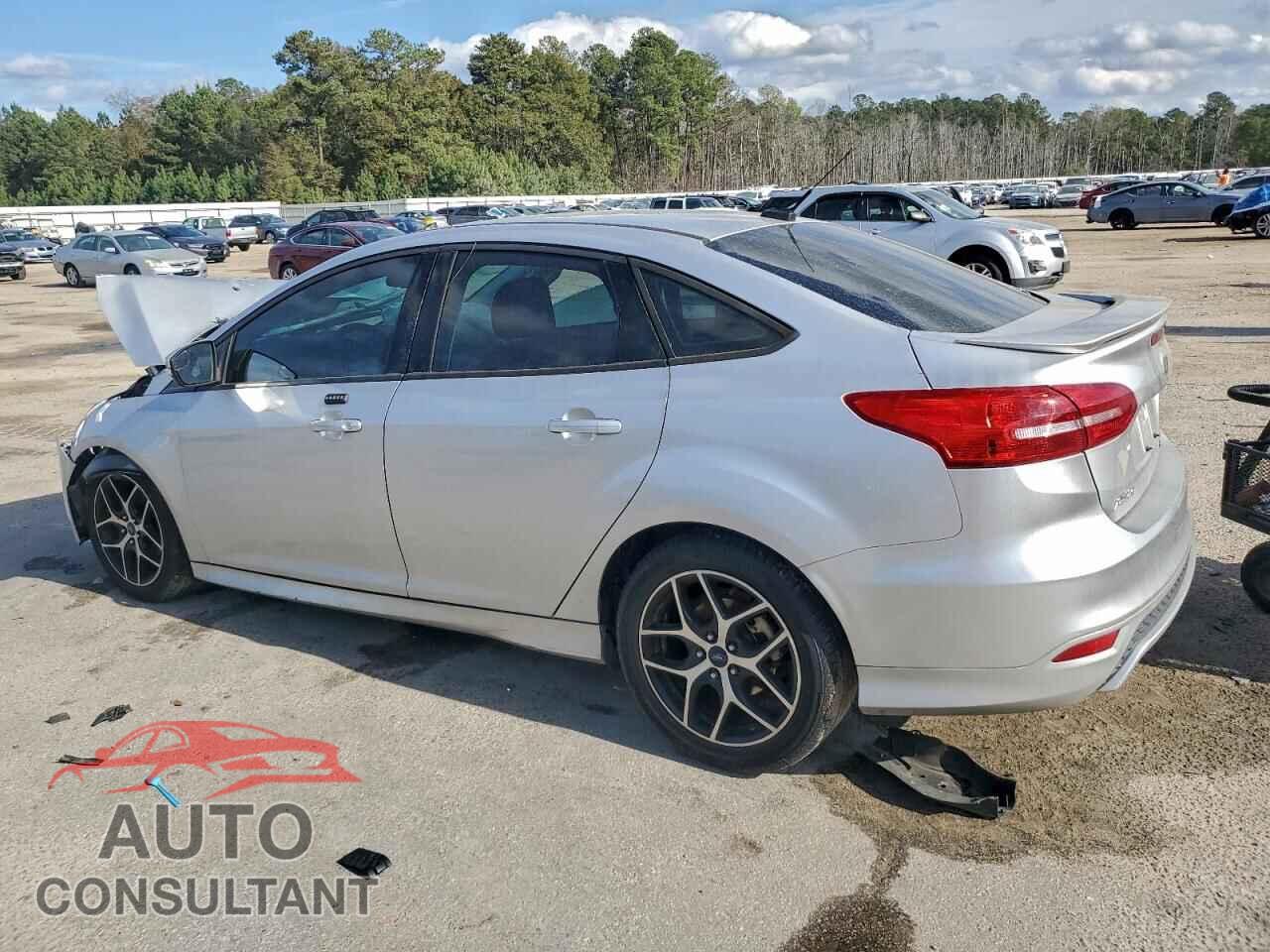 FORD FOCUS 2015 - 1FADP3F25FL291888
