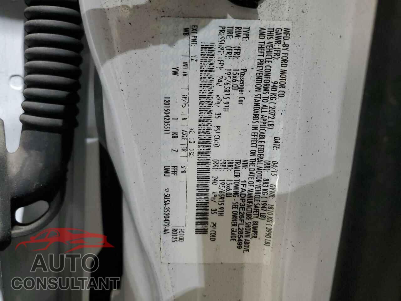 FORD FOCUS 2015 - 1FADP3E26FL285499