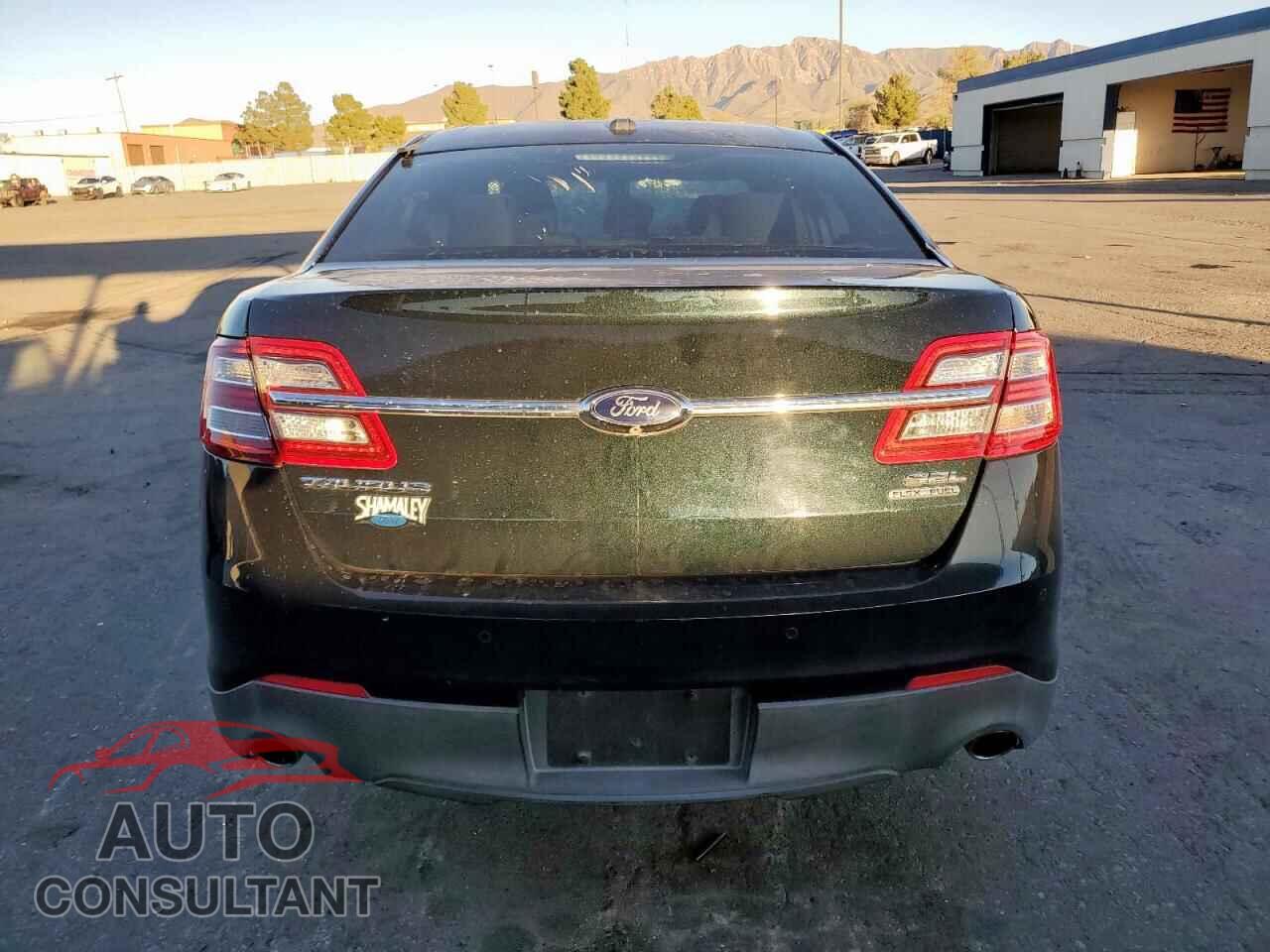 FORD TAURUS 2014 - 1FAHP2E82EG182247