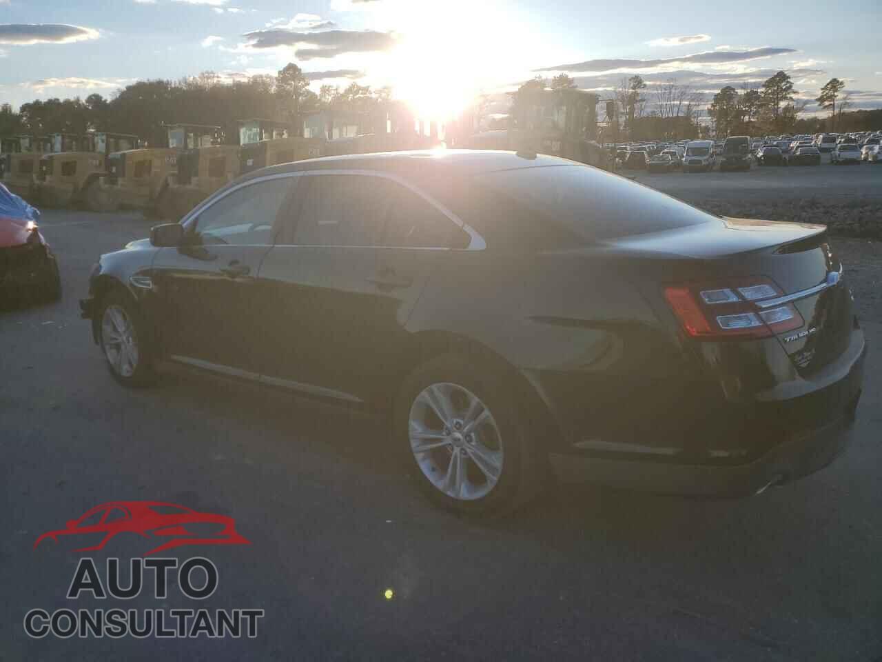 FORD TAURUS 2014 - 1FAHP2E82EG177579