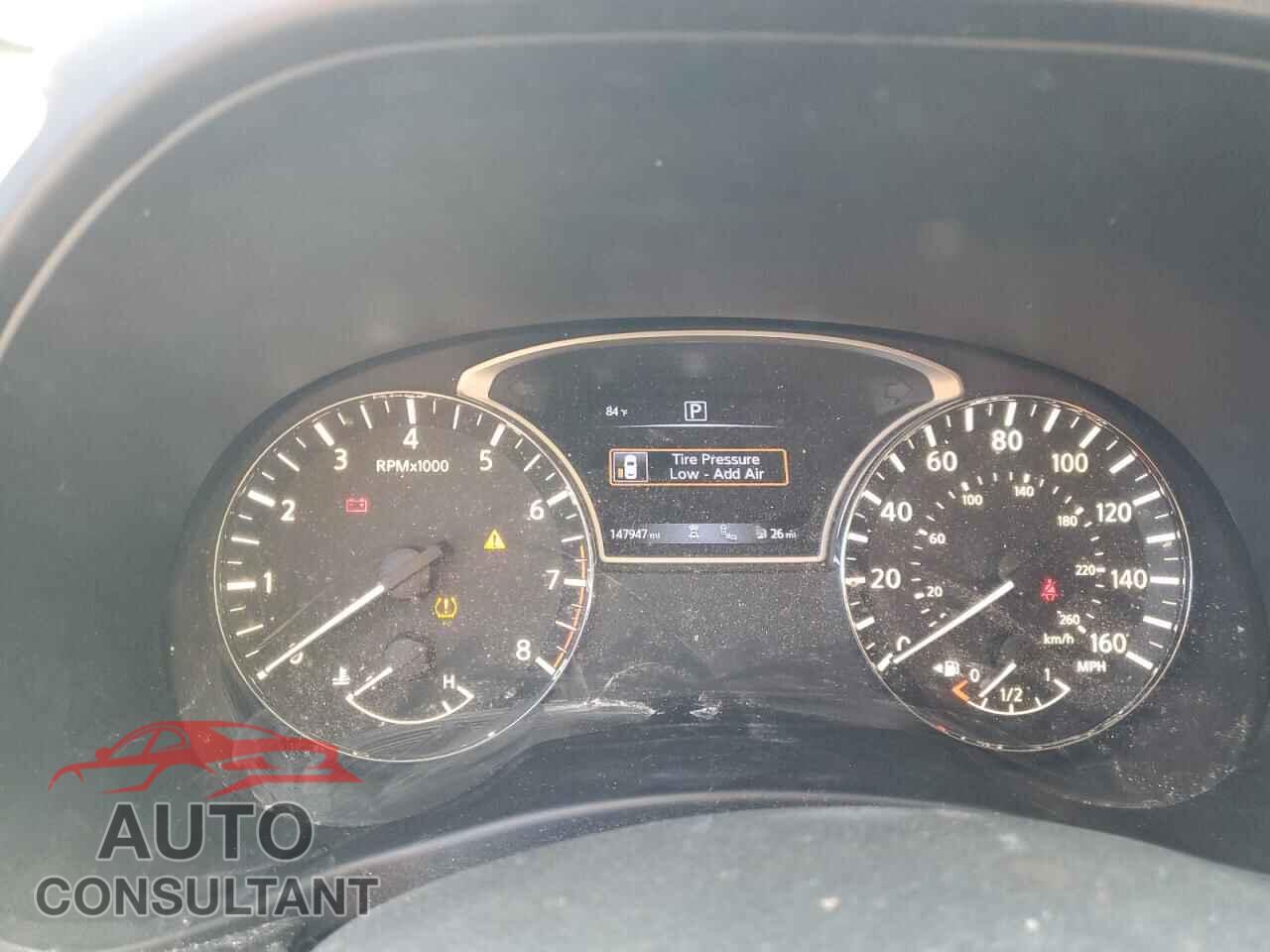 NISSAN PATHFINDER 2018 - 5N1DR2MN6JC606942