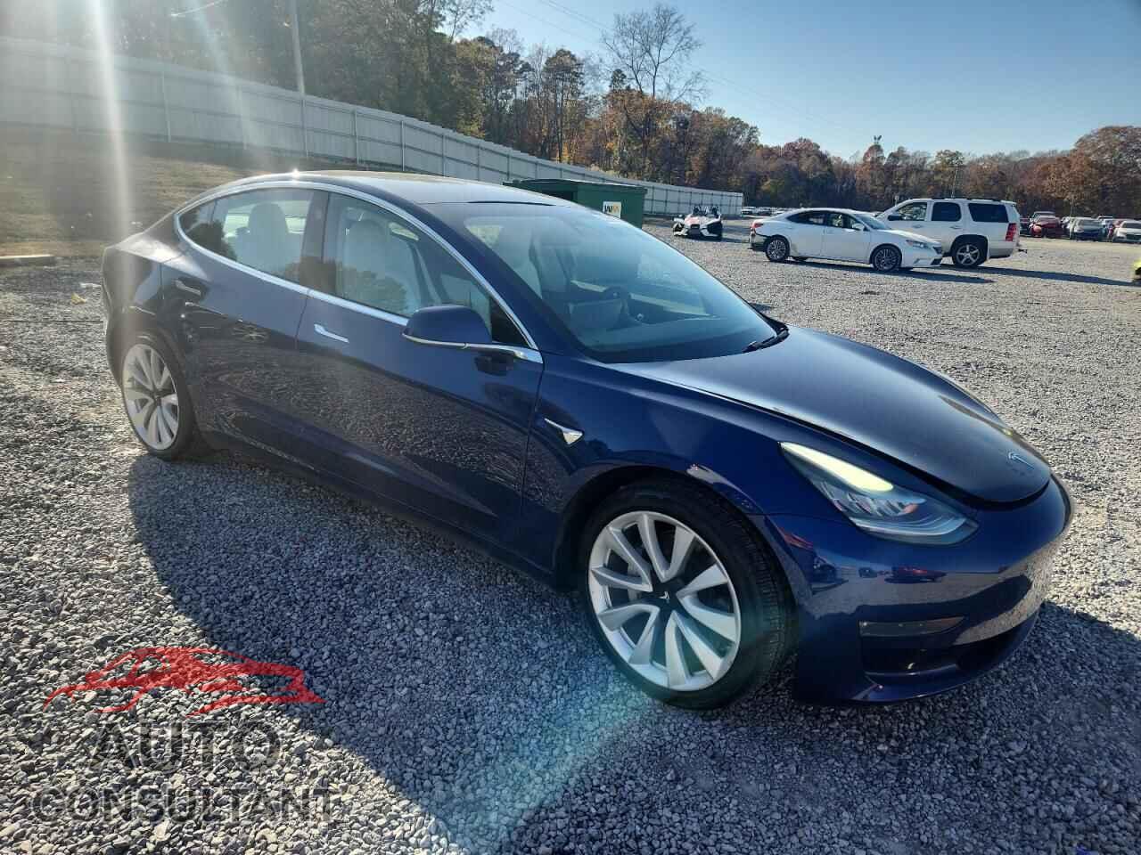 TESLA MODEL 3 2019 - 5YJ3E1EB8KF450918