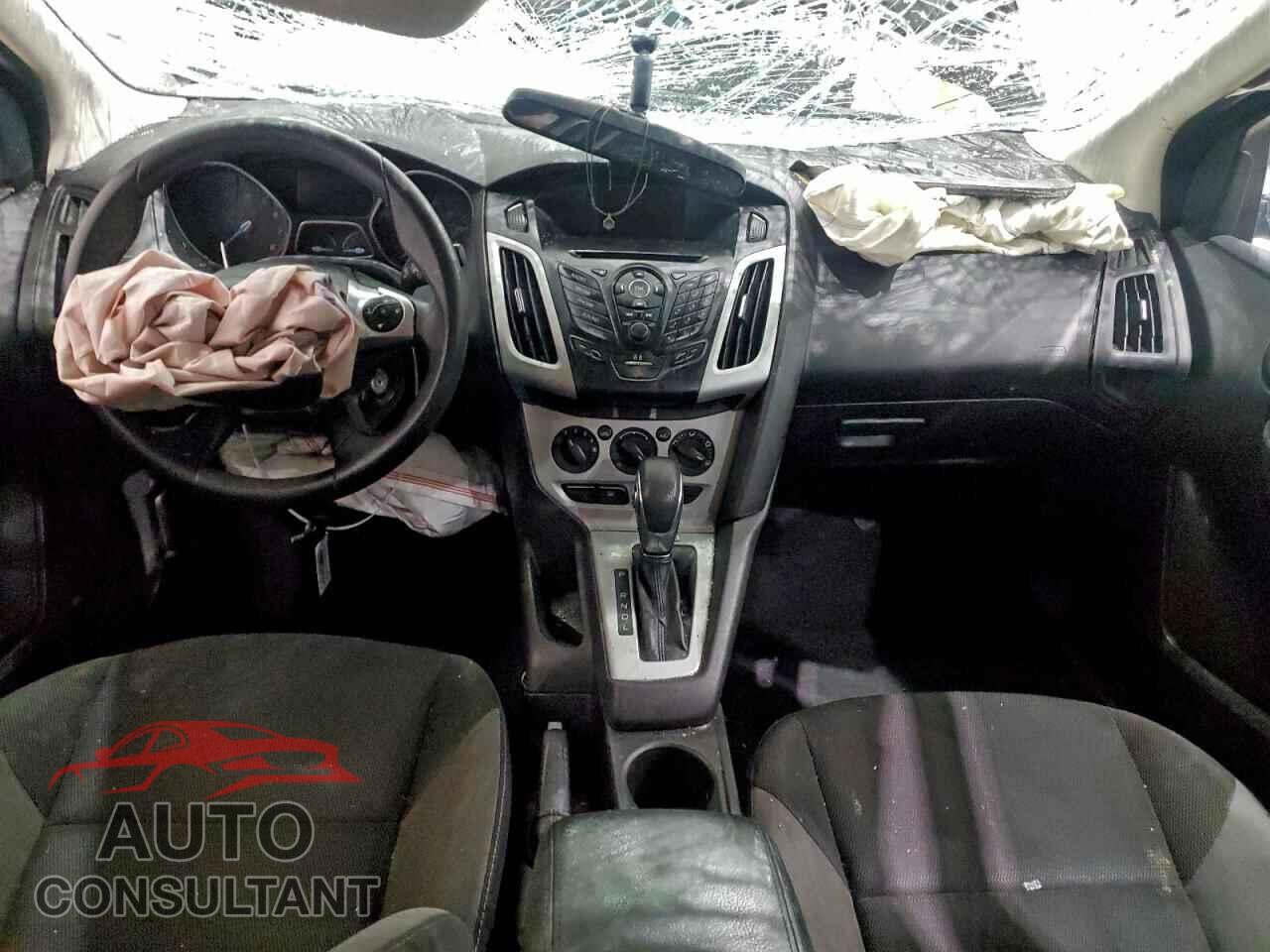 FORD FOCUS 2014 - 1FADP3F28EL388971