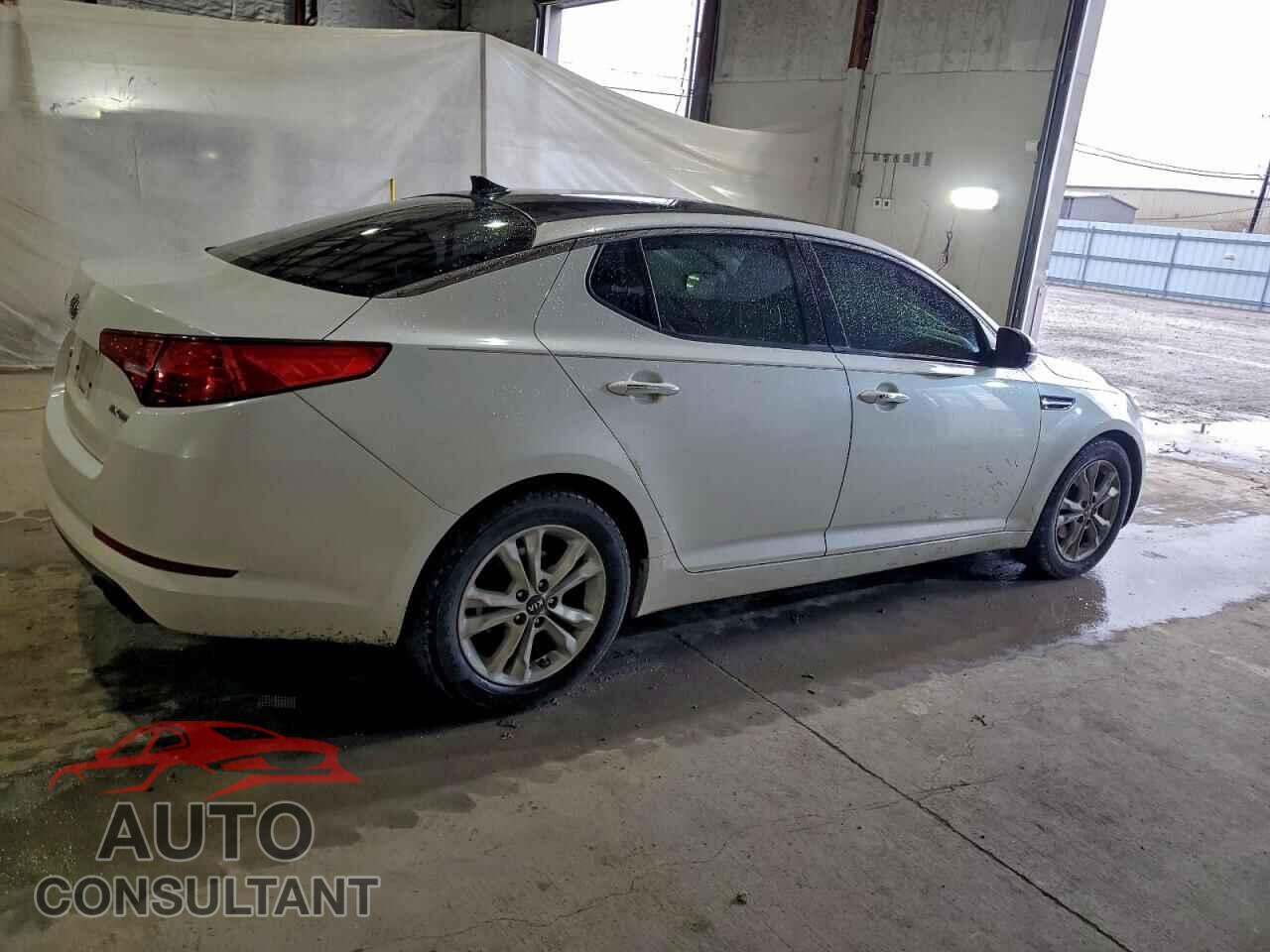 KIA OPTIMA 2011 - KNAGN4A71B5120136