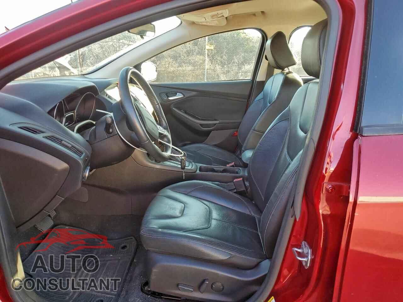 FORD FOCUS 2015 - 1FADP3F27FL285235