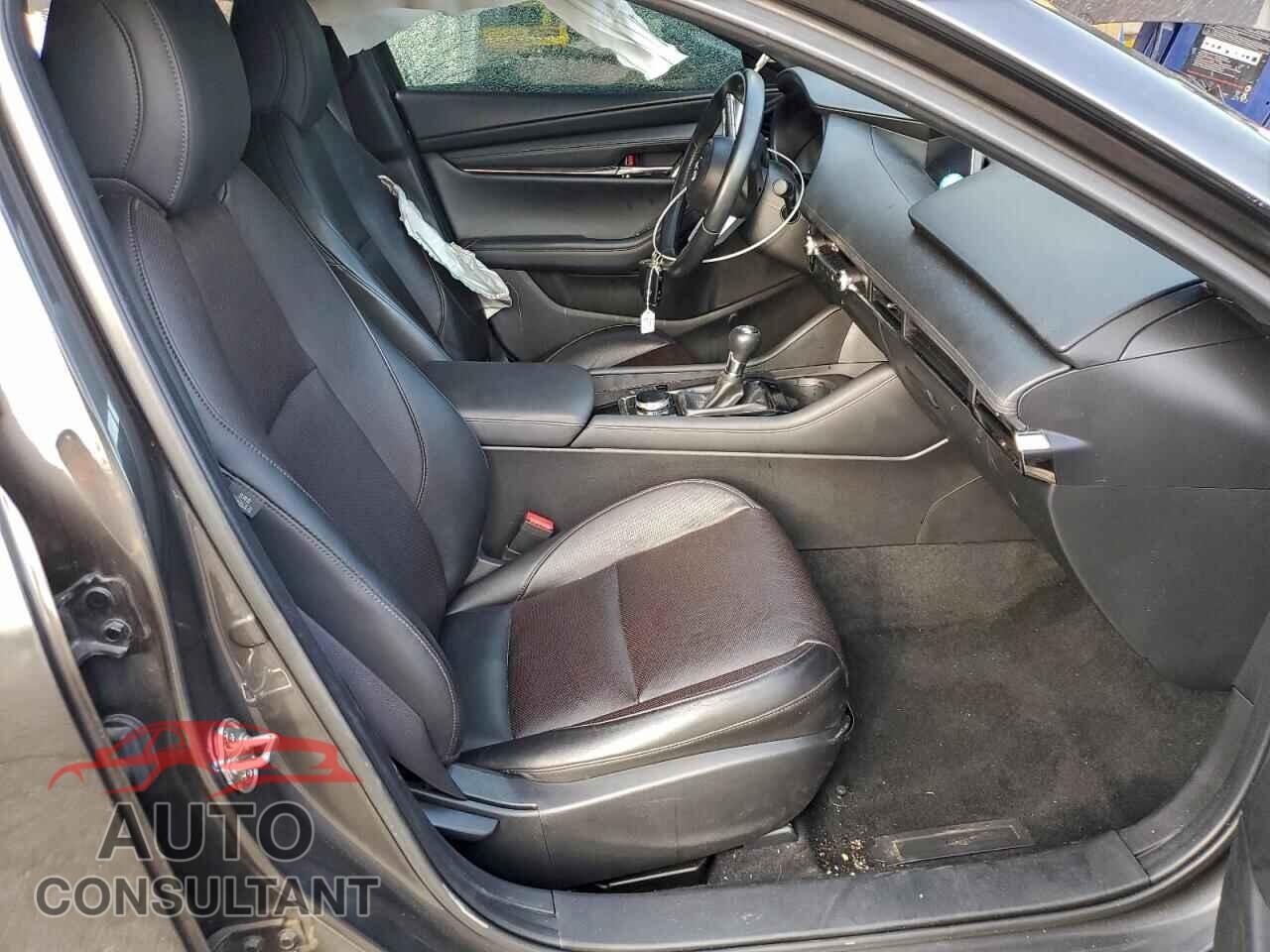 MAZDA 3 2021 - JM1BPAML0M1328811