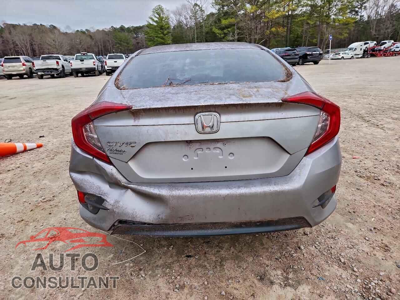 HONDA CIVIC 2018 - 2HGFC2F58JH572304