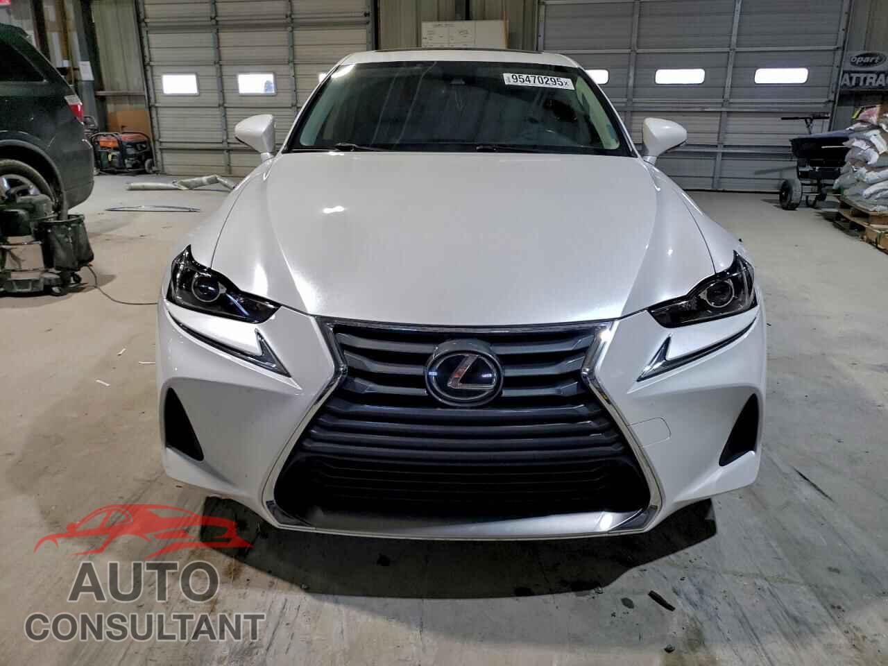 LEXUS IS 2017 - JTHCM1D20H5025237