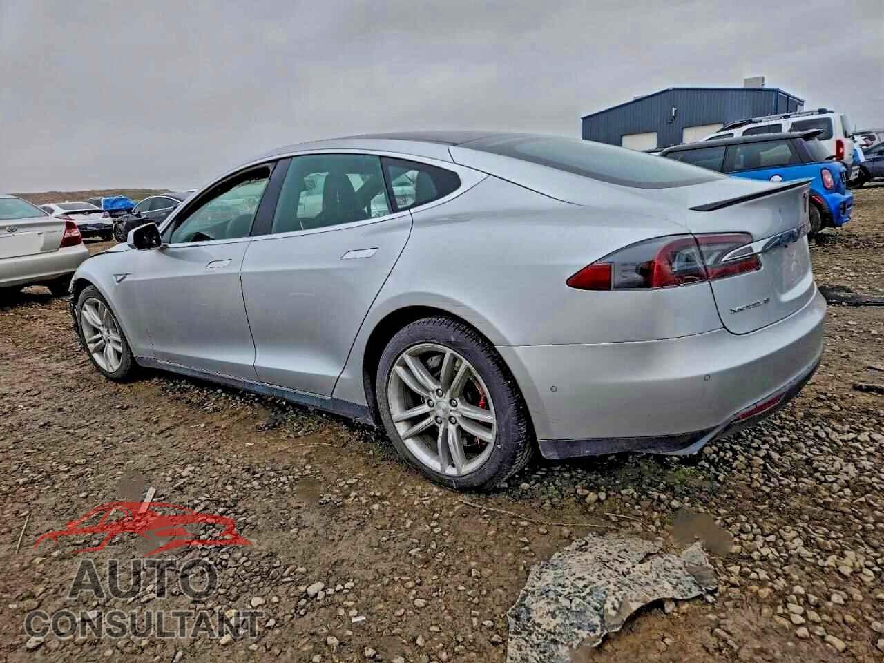 TESLA MODEL S 2014 - 5YJSA1H25EFP69121